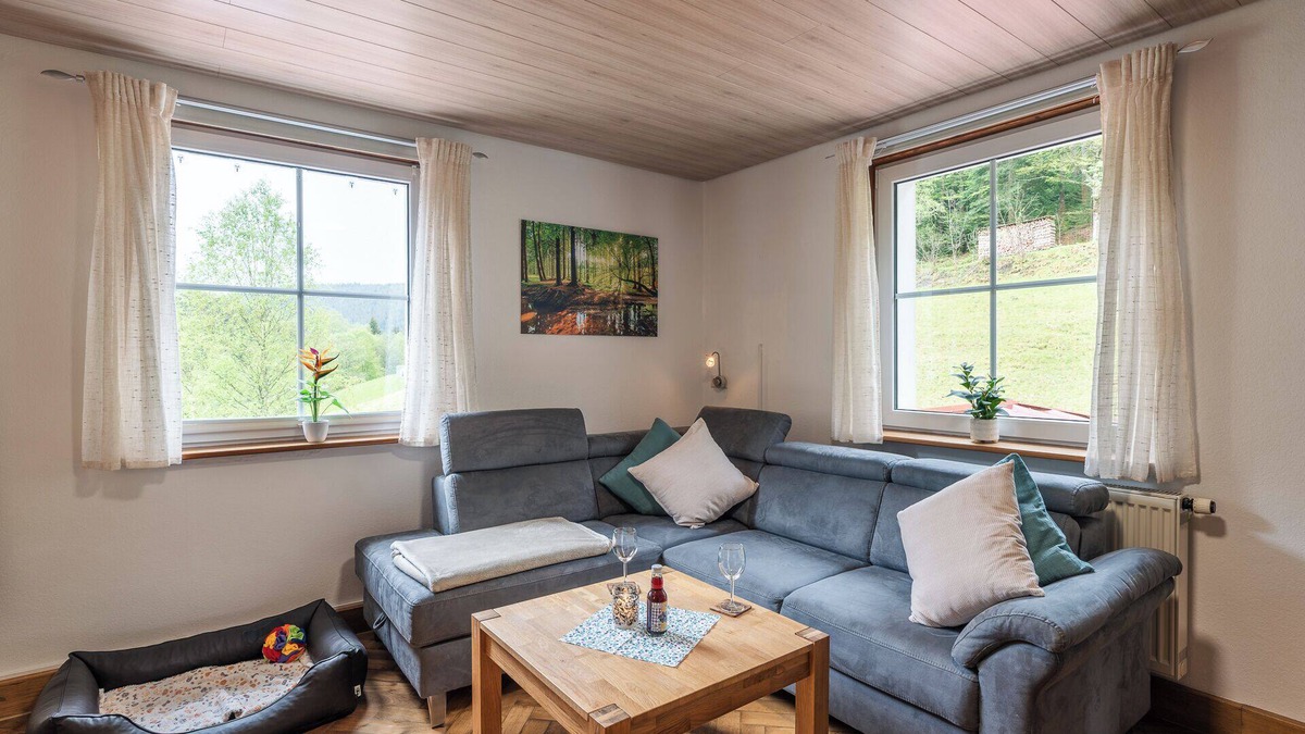 Enzklosterle Apartment | Dog-friendly Holiday Apartment Wildbach 80sqm, 2 Bedrooms, Infrared Sauna, max. 4 Persons