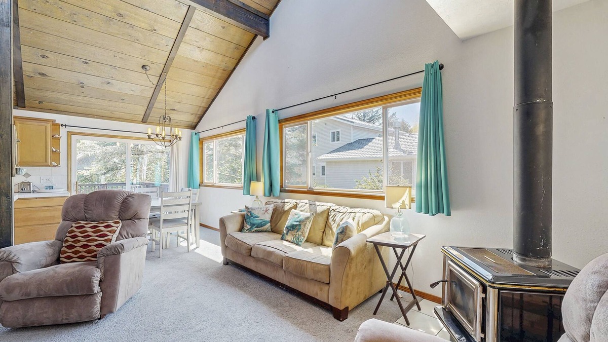 Rockaway Beach House | Dog-friendly home near the beach w/furnished deck, gas grill, & outdoor firepit