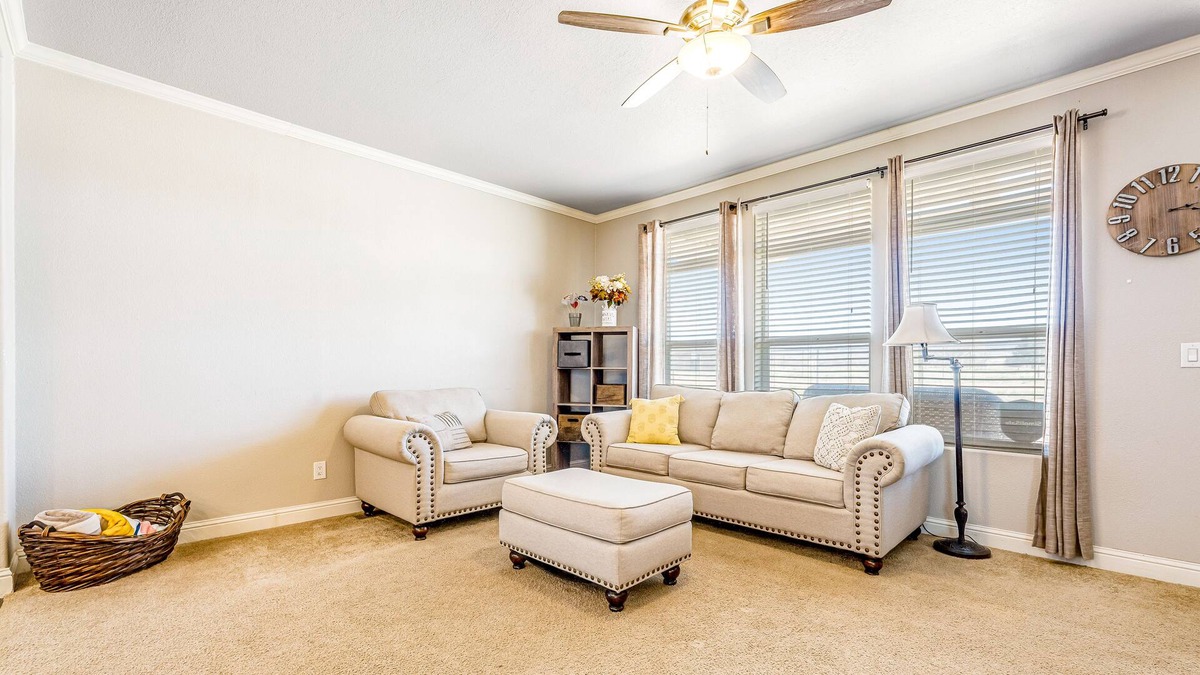 Prescott Valley House | Dog-friendly home & guest house with fenced yard, playground, & washer/dryer