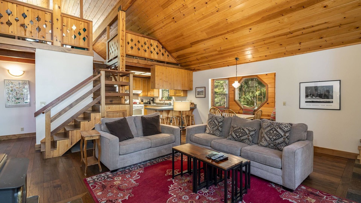 Truckee Cabin | Dog Friendly Home in Tahoe Donner, Beautifully Decorated, HOA Gym and Pool Access near Skiing!