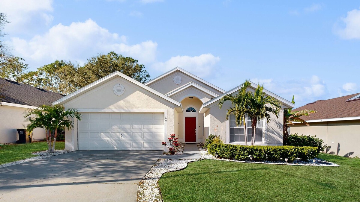 Florida Pines House | Dog-friendly home near Disney with private pool, patio, streaming, grill, & W/D