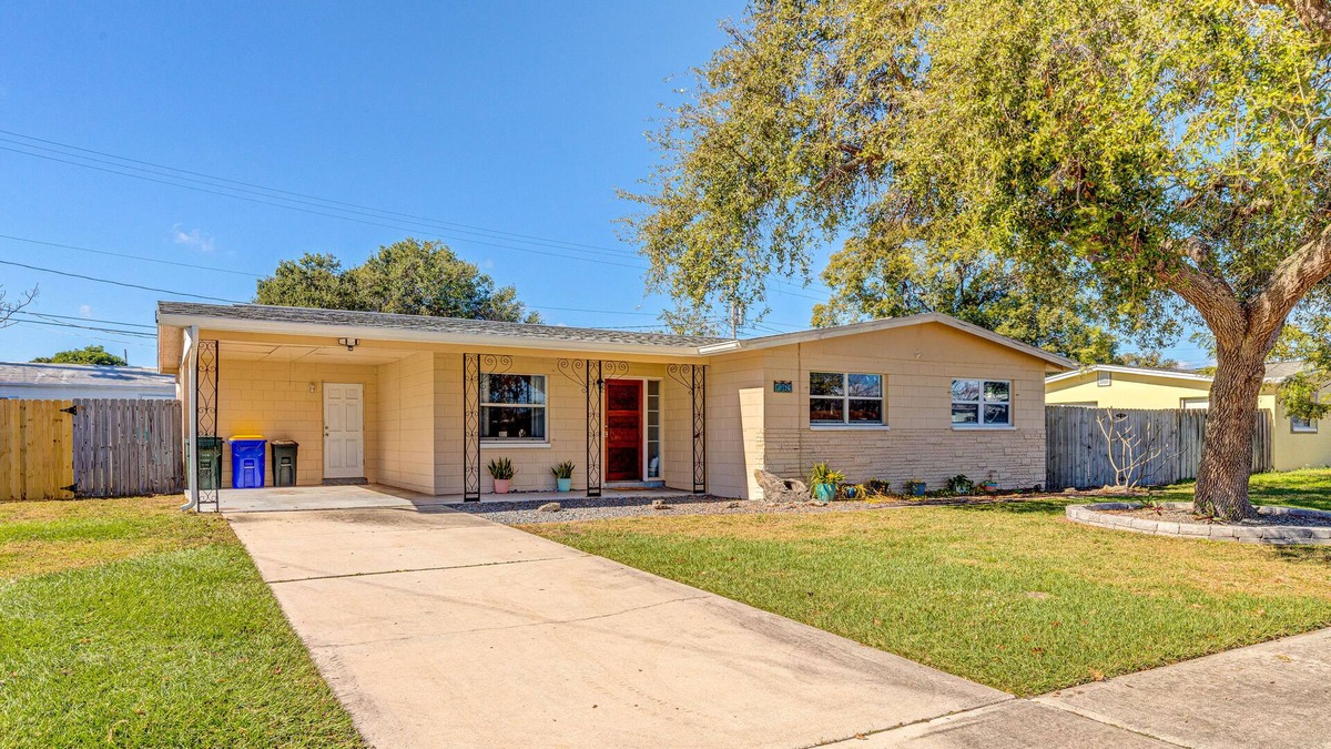 Rockledge House | Dog-friendly home with a pool, AC, grill, firepit, large yard & W/D