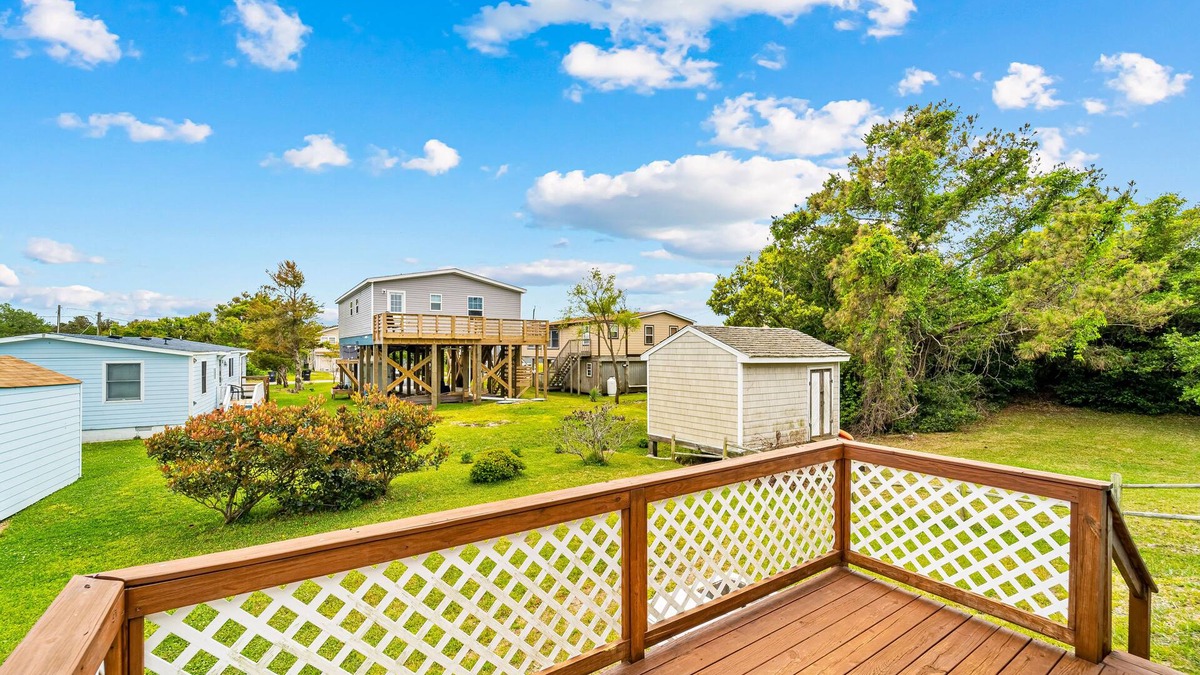 Frisco House | Dog-friendly home with gas grill, arcade machine, deck, & TV - close to ocean
