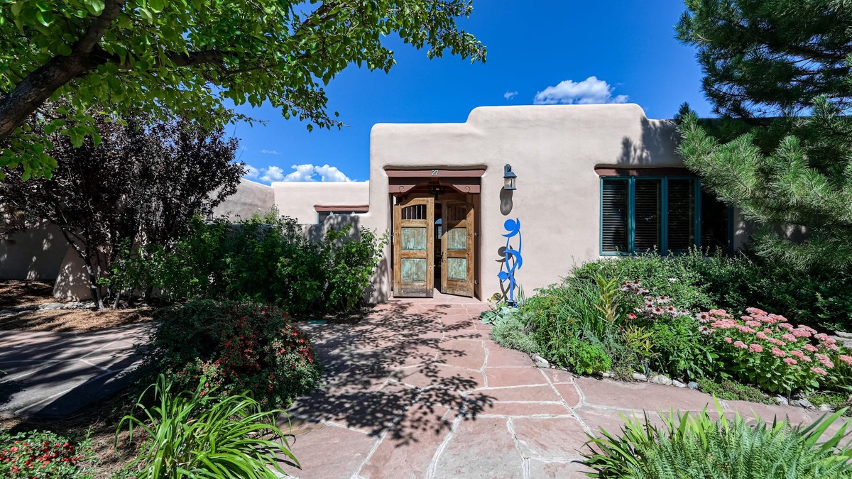 El Prado House | Dog-Friendly home with private hot tub, high-speed WiFi & wood-burning fireplace