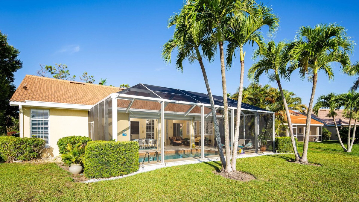 Crown Pointe House | Dog-friendly, lake-view home in beautiful Crown Pointe with private pool & W/D