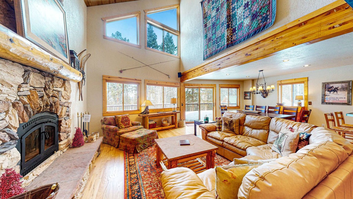Sunset Ridge House | Dog-friendly mountain home with fireplace, firepit & ping-pong - great for kids