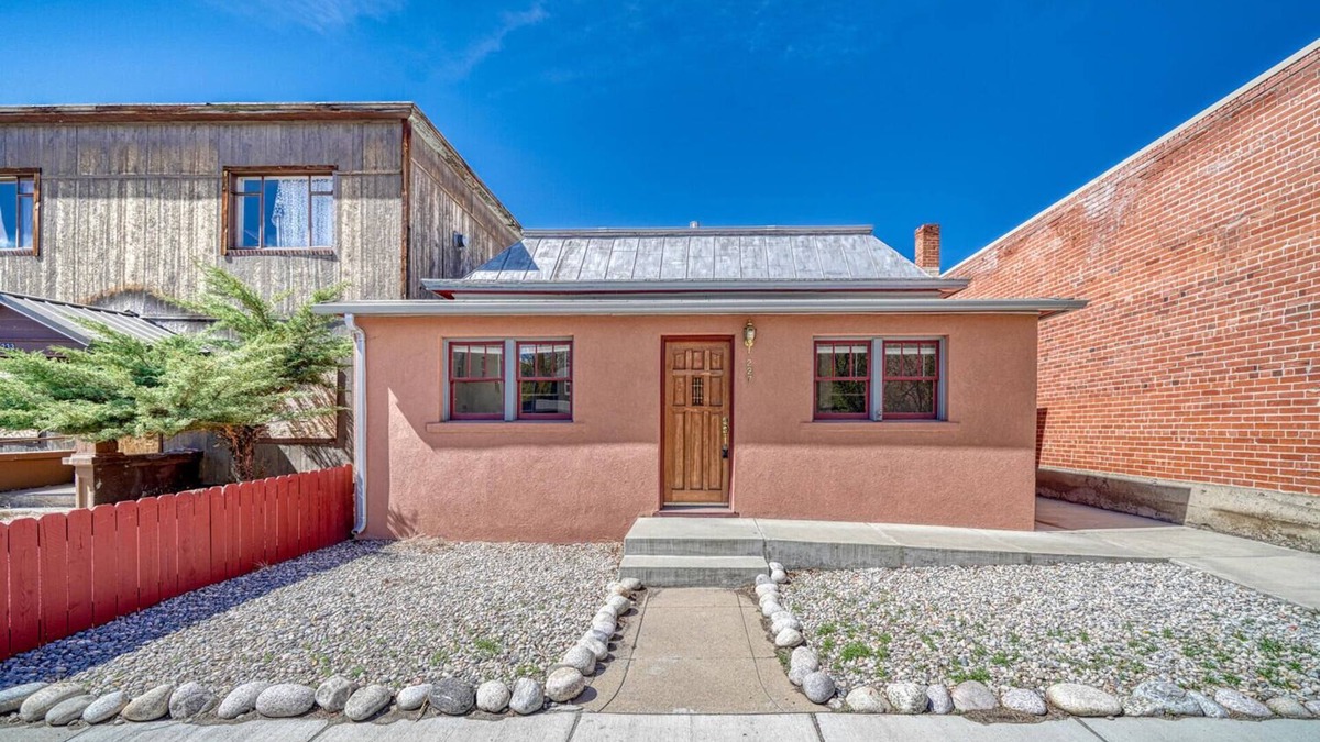 Salida House | Dog Friendly- Scott's Downtown