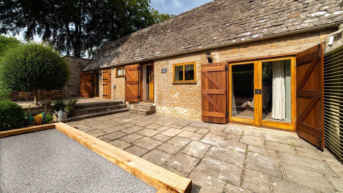 Painswick Cottage | Dog friendly, two bedroom holiday cottage in heart of Cotswolds