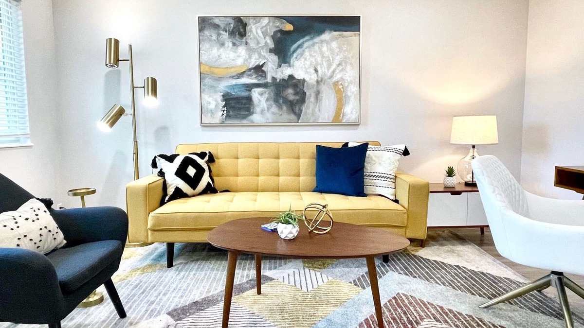 Walnut Creek Apartment | Dogs Stay Free Mid-Century Chic King Bed Walk Downtown Parking