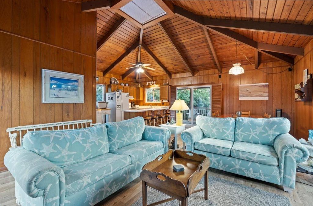 Pine Knoll Shores House | Dogwood Treehouse home