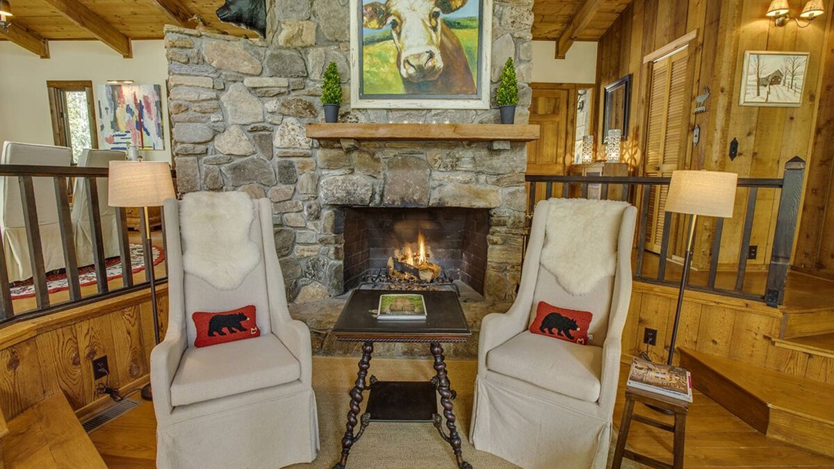 Highlands Hills House | "Dolly Lodge" - Private 2.5 Acres/Mid-Century Architecture