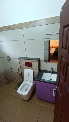 Maraiyur House | Dolmens castle