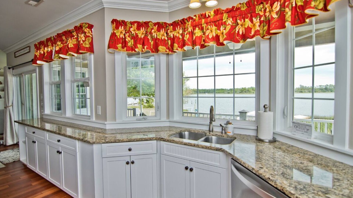 Cape Carteret House | Dolphin Bay, Soundfront House in Cape Carteret, North Carolina!
