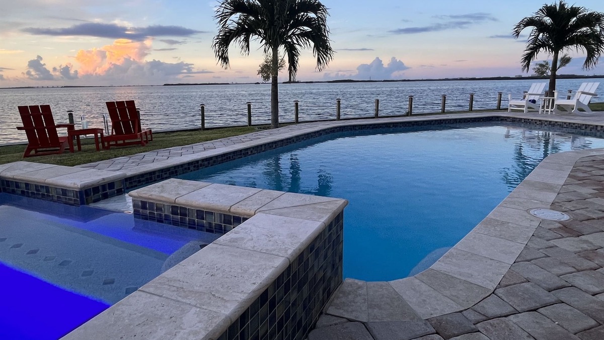 Cocoa Isles Country Club House | Dolphin Paradise-5 BDRM-Riverfront-Pool-Game Room