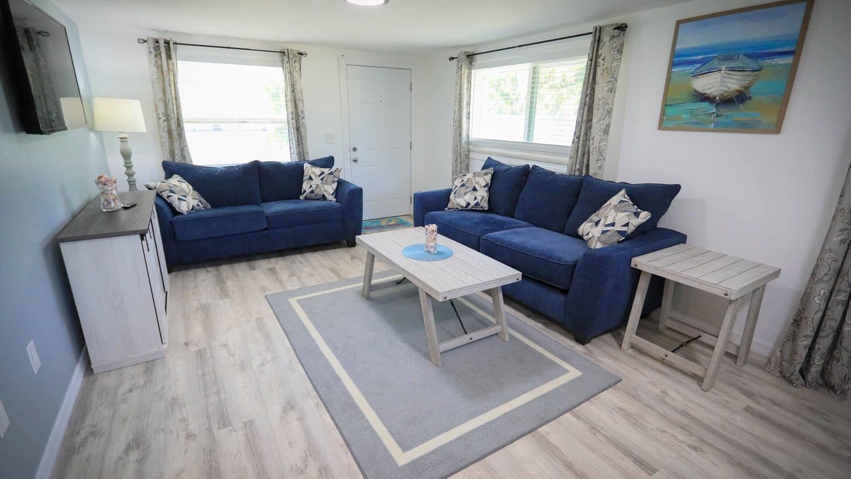 Englewood Apartment | Dolphin Room Manasota Delux Villas