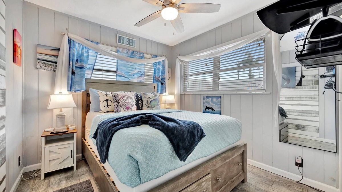 Treasure Island Apartment | Dolphin Suite, WATERFRONT, Pet Friendly, Dock!