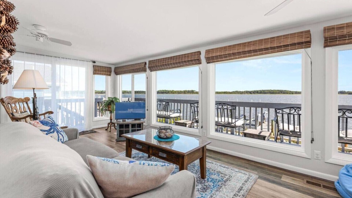 Ocean Pines House | Dolphins Chance beautiful waterfront