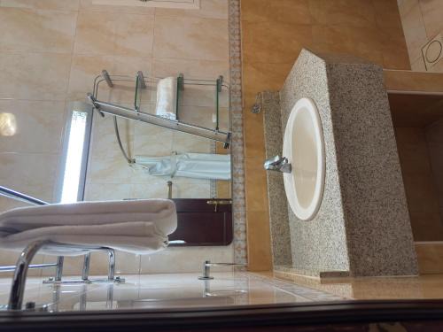 Al Maabilah Hotel | Dom Hotel