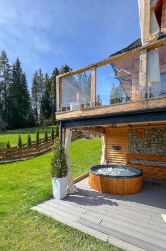 Lapsze Nizne House | Dom na Zielonym Wzgórzu z własną Sauną i Jacuzzi
