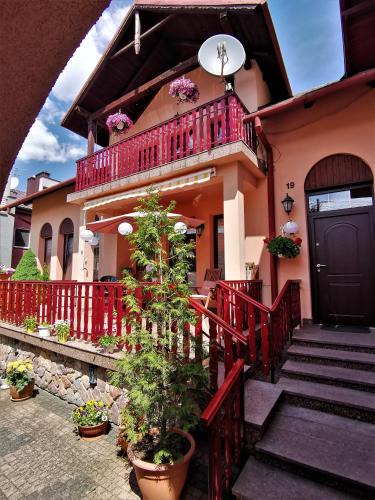 Borek Fałecki Zachod Bed & Breakfast | Dom pod Tujami