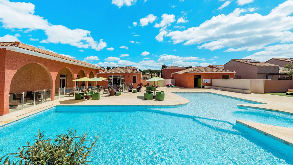 Saint-Christol House | Domaine de Bacchus-2 pièces 4 pers. by Interhome