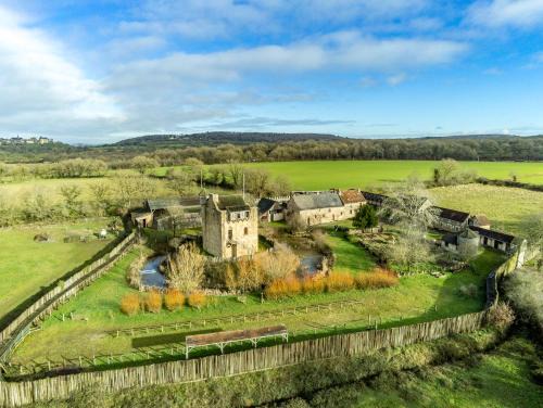 Sainte-Suzanne-and-Chammes House | Domaine de la Ferté Clairbois