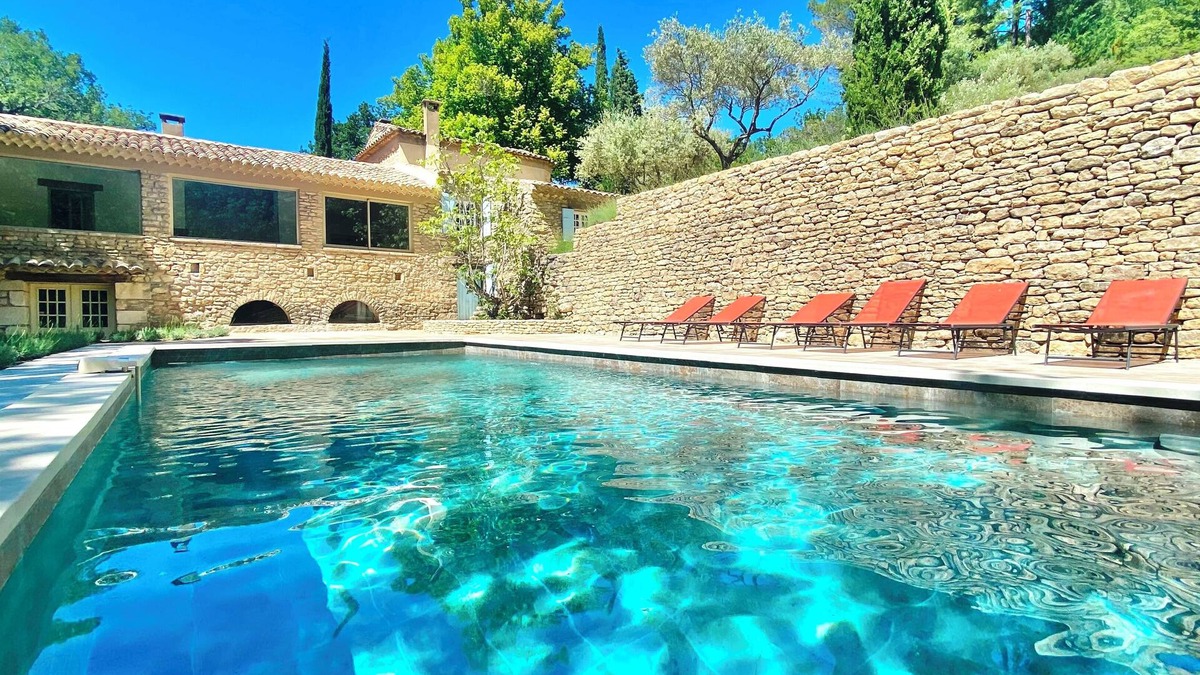 Apt House | Domaine de la Santonne - un Havre de Paix en Plein Luberon