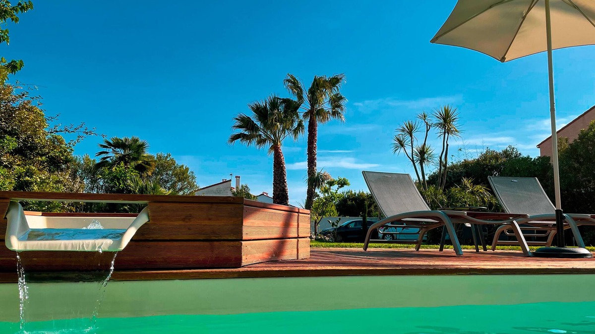 Le Barcares Hotel | Domaine Le Courti