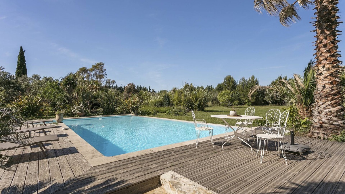 Meze Apartment | DOMAINE SESQUIER Family gîte in an exceptional Acacia farmhouse