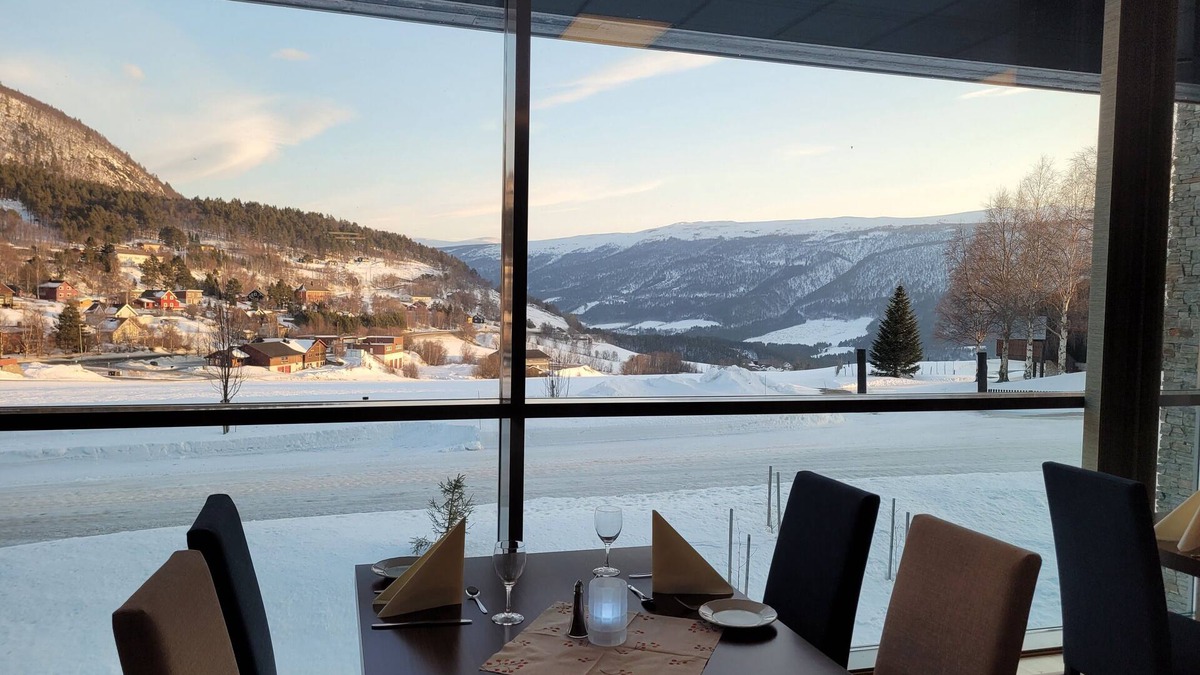 Dovre Hotel | Dombåstun