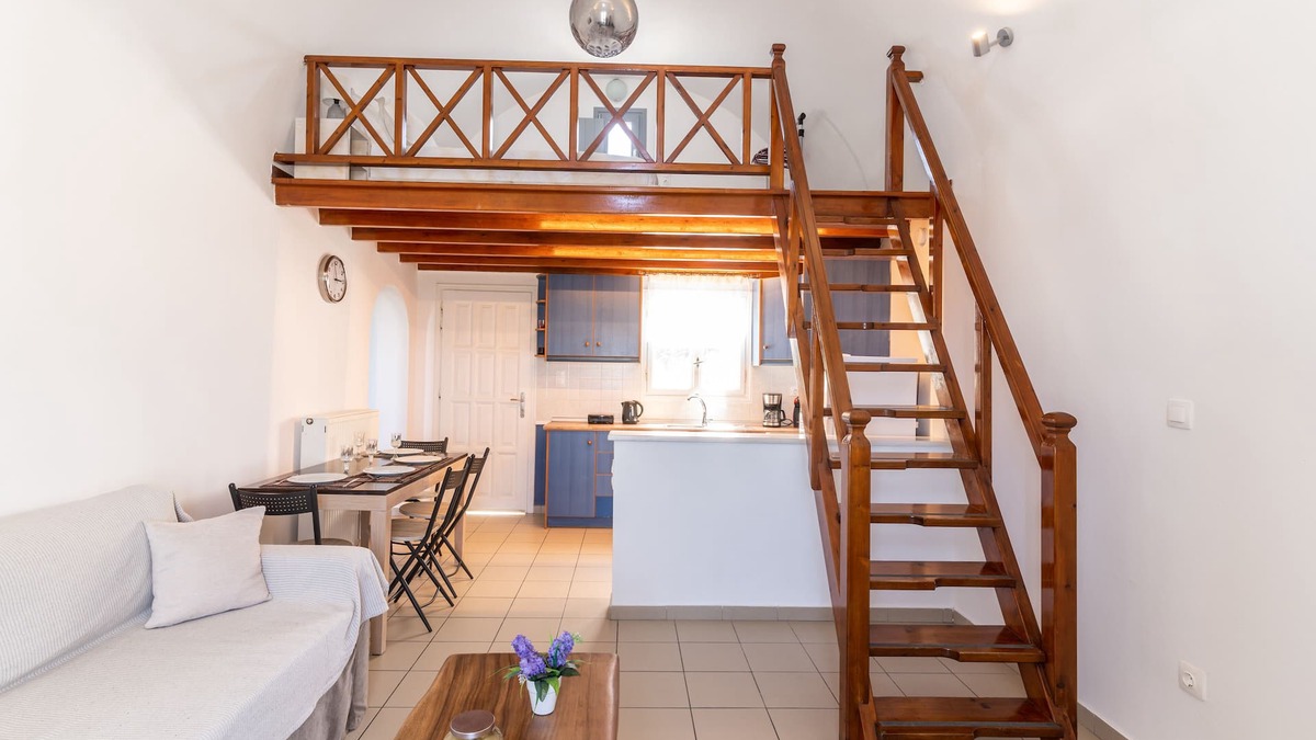 Santorini Apartment | Dome Superior Apartment with Vineyard & Sea View - Split Level