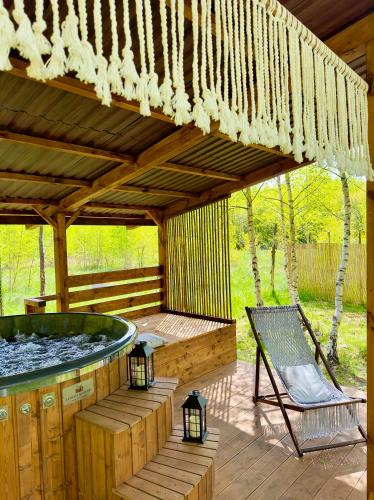 Radzymin House | Domek nad Zegrzem z prywatnym jacuzzi