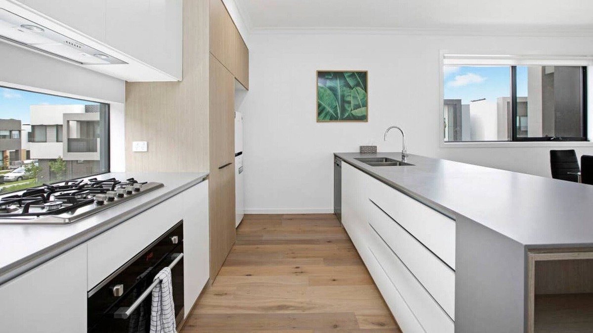 Clayton South House | Domi Rentals - The Clayton Place