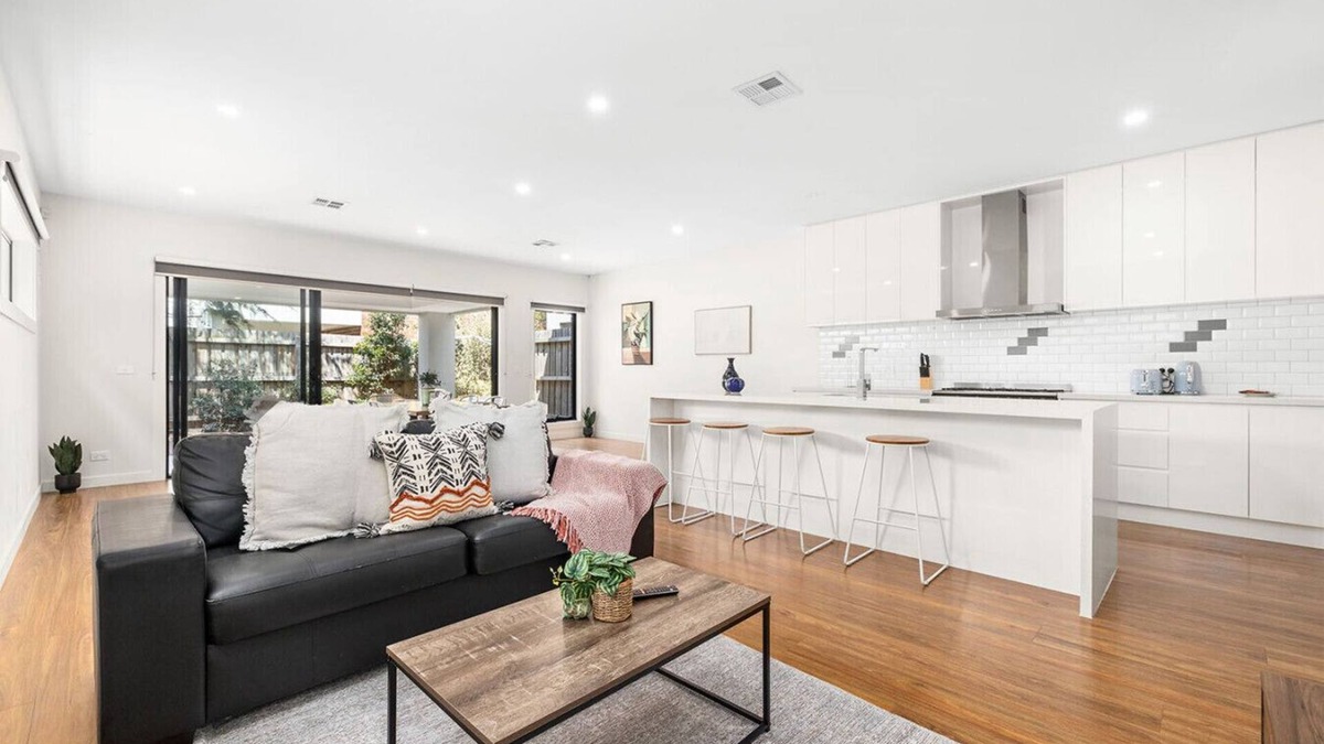 Clayton South Apartment | Domi Rentals - The Rayhur Residence