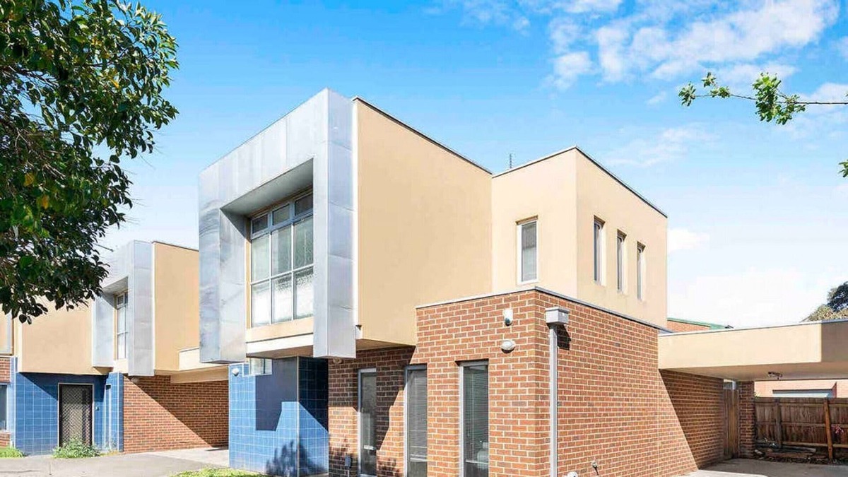 Clayton House | Domi Rentals - The Bett Residence (Walk to Monash)