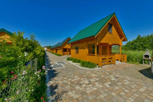 Gaski Cabin | Domki, Apartamenty i Restauracja Włóczęga
