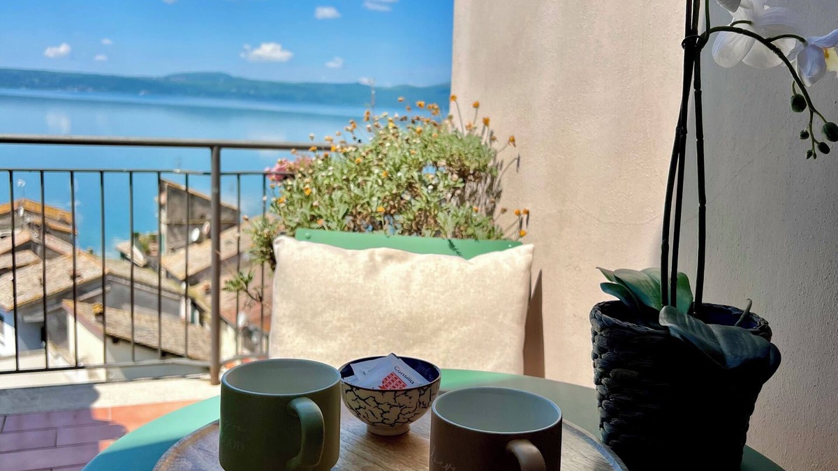 Lake Bracciano Bed & Breakfast | Domus Angularia