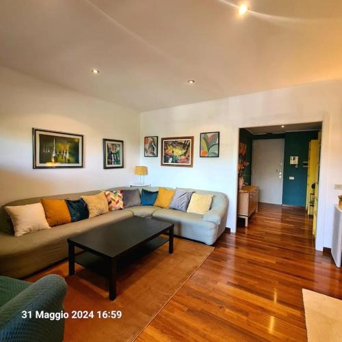 Torrino Apartment | Domus Vincentis Eur -Space&Light - Center in 20Min