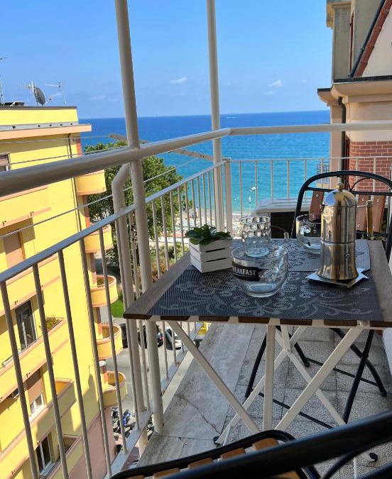 Savona House | Don Pedro Beach House