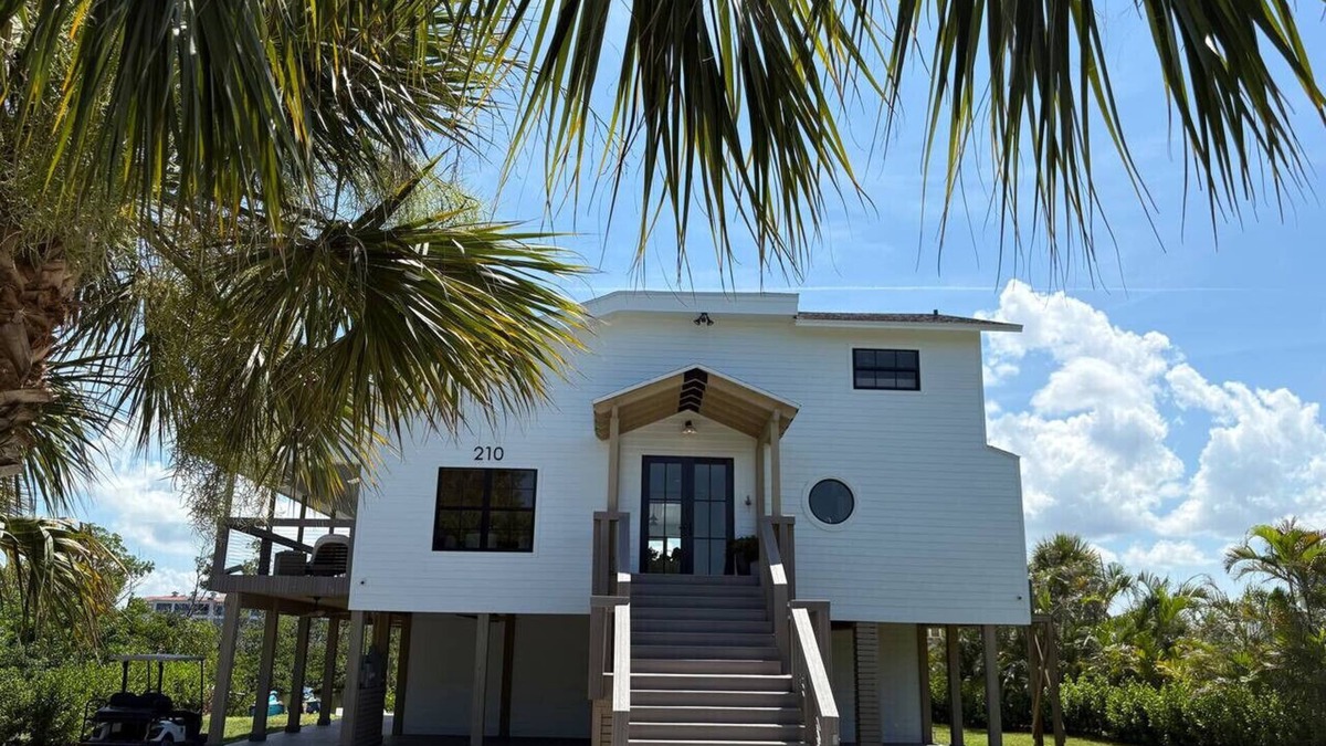 Palm Island Apartment | Don Pedro Island: Canal w. dock and 5-Min to Beach