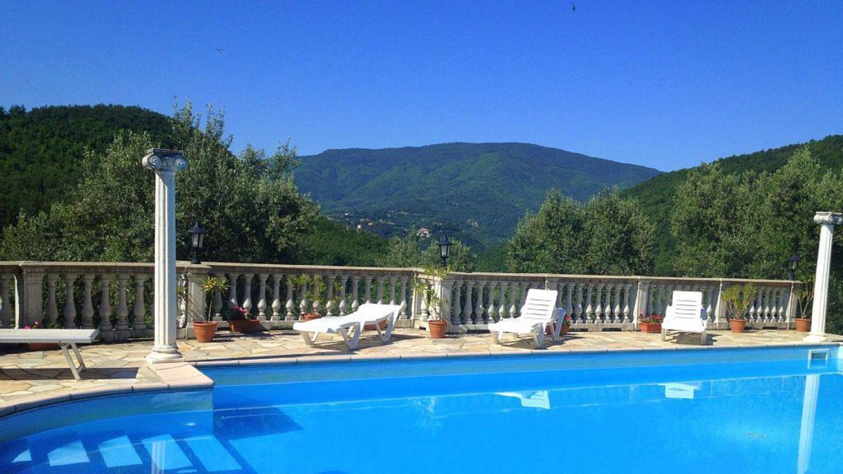 Caprese Michelangelo Villa | Donatello Villa in Tuscany