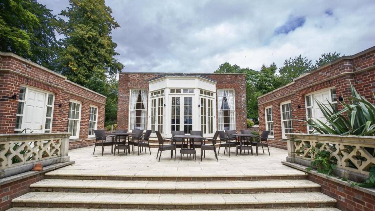 Newbury House | Donnington Grove Country Club