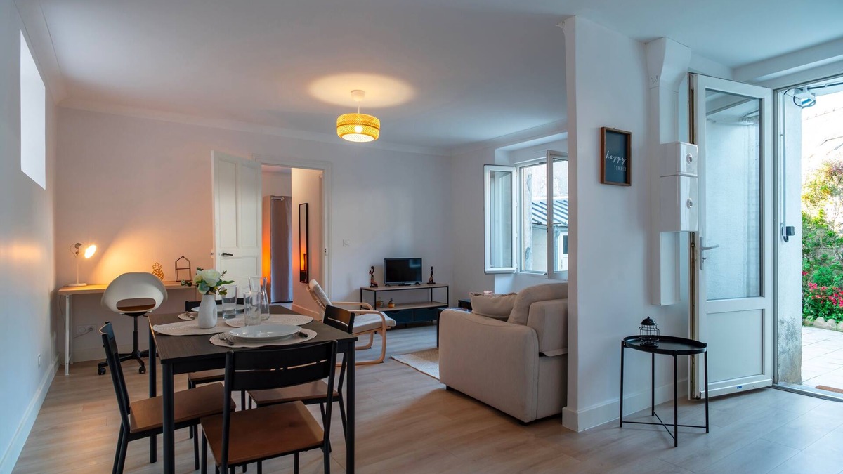 Quimper Apartment | Donovan - 5 minutes à pied de la gare