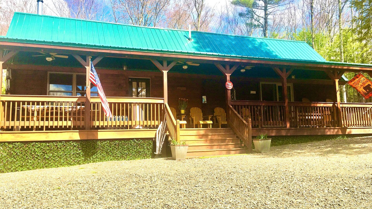 North Blenheim Cabin | Don’t miss Cooperstown baseball hall of fame weekend! LOG CABIN still available!
