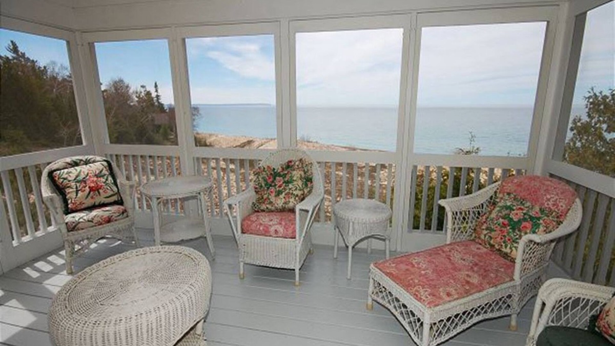Northport House | Don’t Miss It! Last August Week w/Epic Views, Sunsets & Total Relaxation!