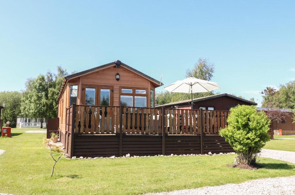 Warton House | Doormouse Lodge