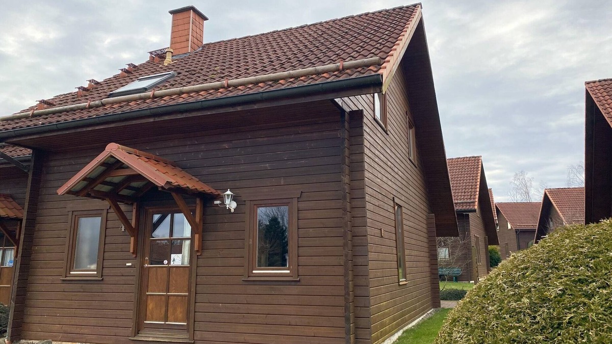 Rotacker House | Doppelhaushälfte in Hasselfelde