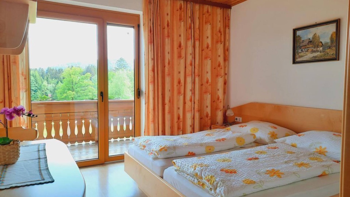 Feldkirchen in Kaernten Other | Doppelzimmer mit Balkon, Dusche, WC - Pension Hecher