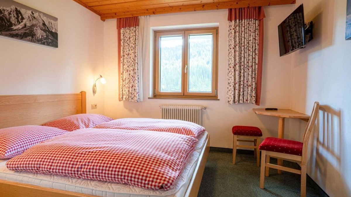 Muehlbach Am Hochkoenig Bed & Breakfast | Doppelzimmer, Dusche, WC, Bergseite - Ferienhaus Mittereggalm