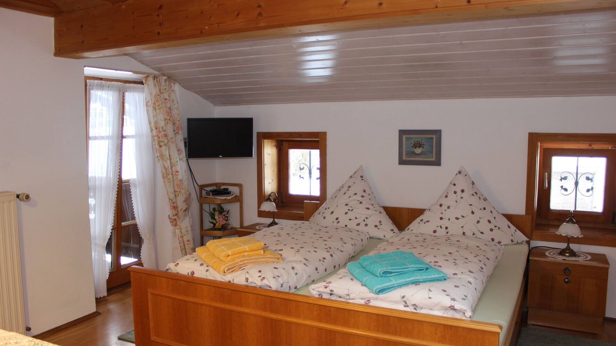 Bayrischzell Apartment | Doppelzimmer 2 - Haus Andrea Gästezimmer und Ferienwohnung